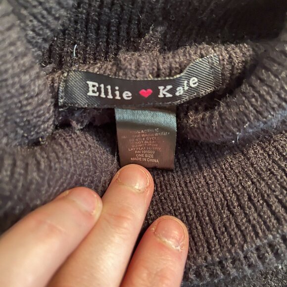 Ellie and Kate Poncho - Picture 5 of 6